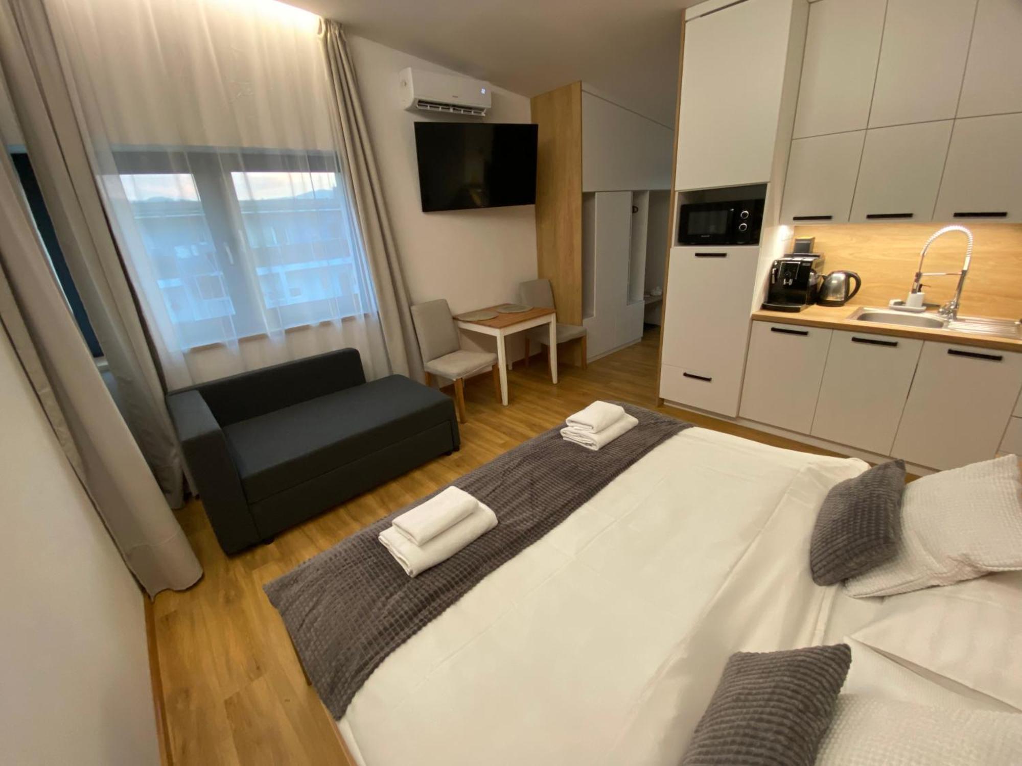 Familyfithouse Lejlighed Bystrice  Eksteriør billede